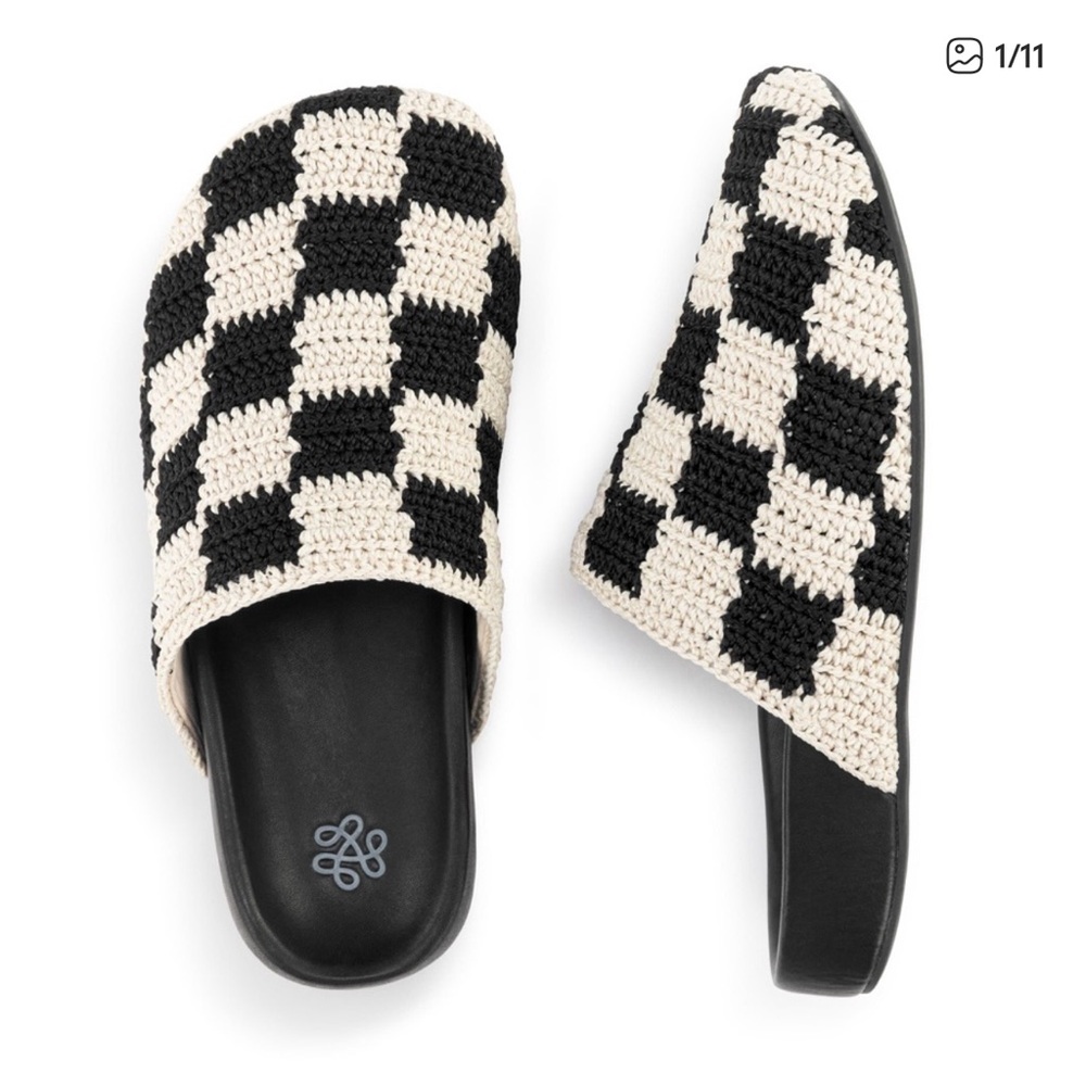 The Sak Women's Bolinas Black White Checkered Crochet Clog - Picture 12 of 12